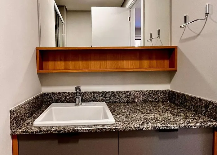 Com Piscina, Academia, Coworking E Seguranca 24h. Apartment Porto Alegre